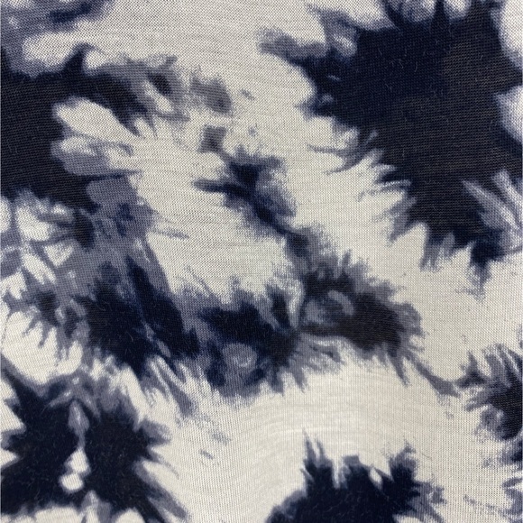 Kensie Tie Dye Tank Top Lightweight Black & Cream - Picture 3 of 5